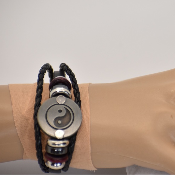 Yin Yang Bracelet! - Picture 4 of 8